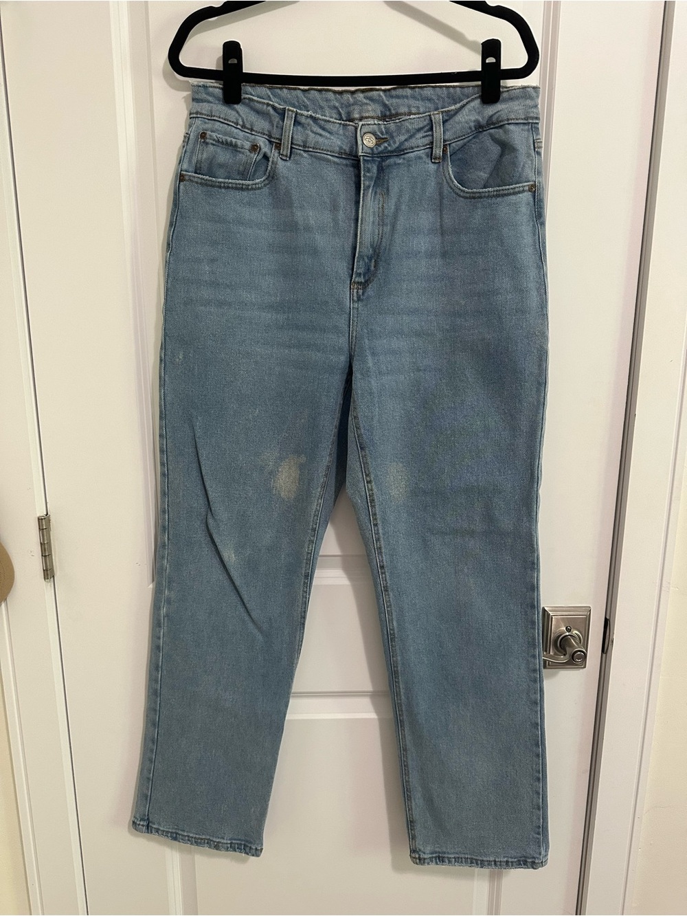 KASICS The Everyday Jean in Light Wash